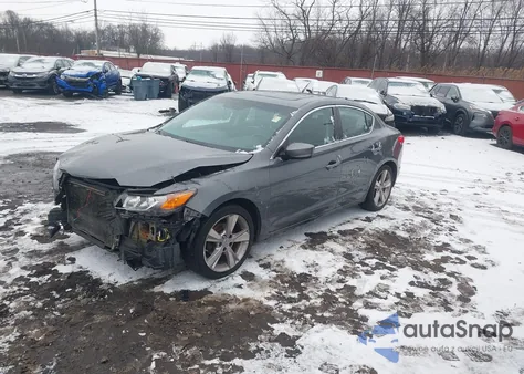 2013 Acura Ilx 2.0L z USA, uszkodzony, nr VIN 19VDE1F78DE017437